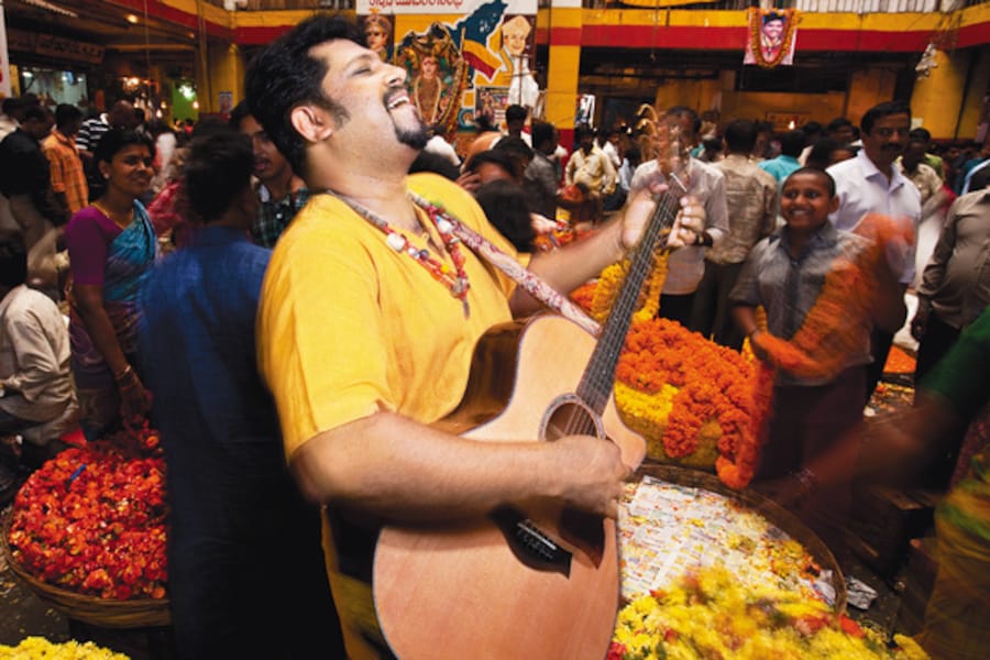 Raghu Dixit - Off Beat, On the Beat