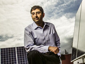 How Solar Panels Work Without Human Force