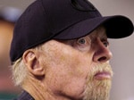 mg_64664_phil_knight_280x210.jpg