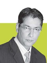 mg_68267_taran_adarsh_280x210.jpg