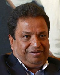 mg_69397_binod_chaudhary_280x210.jpg