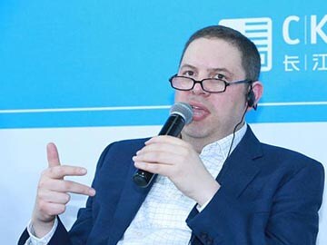 The Economist: Thriving in the Age of Digital Media