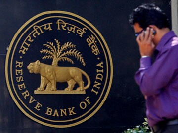 RBI keeps rates on hold, but hints of a cut in early 2015