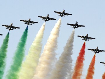 Air-show: Flying high amidst the Hyderabad Blues