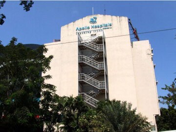 Apollo Hospitals to acquire Hetero pharmacy stores for Rs146 cr