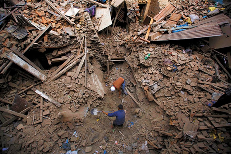 Himalayan tragedy rocks Nepal