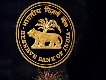 Analysts see threat to state lenders from new payment banks