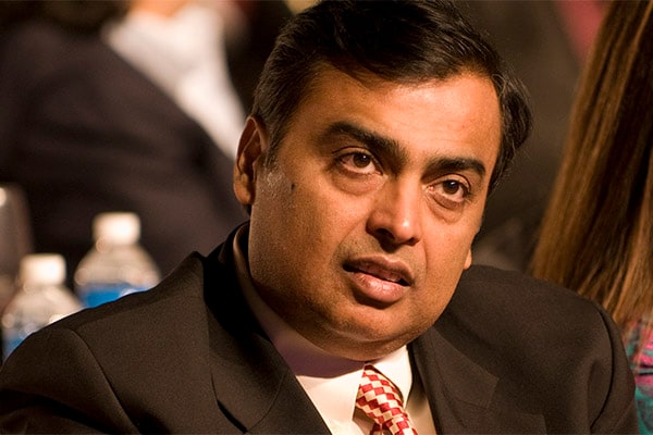 RIL's Q2FY16 net profit up by 12.5% on lower input costs