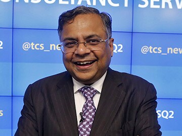 TCS slips behind Infy in dollar-revenue growth for FY16