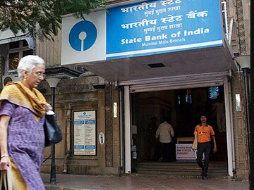 SBI FY17 Q1 net profit down by 32%, provisions rise