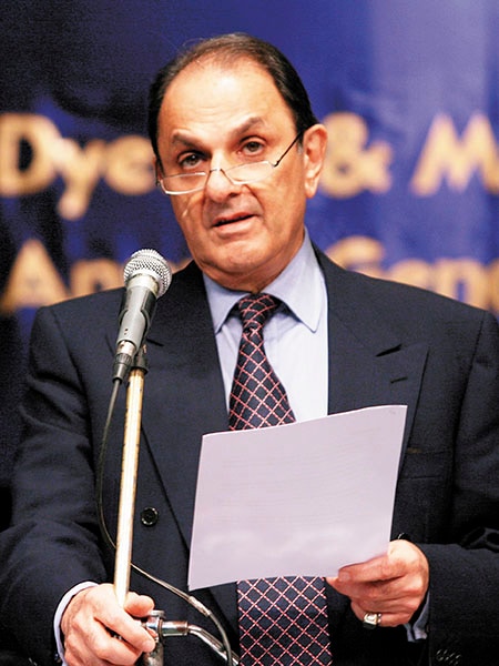 mg_90915_nusli_wadia_280x210.jpg