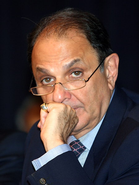 mg_91077_nusli_wadia_280x210.jpg