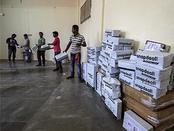 Snapdeal puts 200 employees on notice