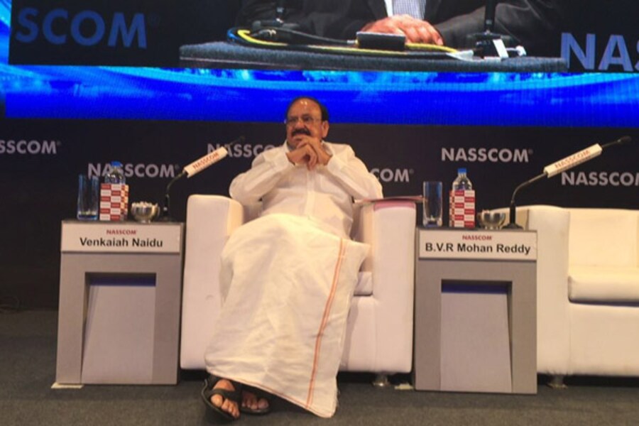 15.2 million people involved in planning India's smart cities: Naidu