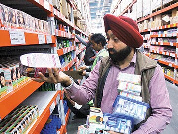 Favourable factors to boost FMCG sector: RS Agarwal