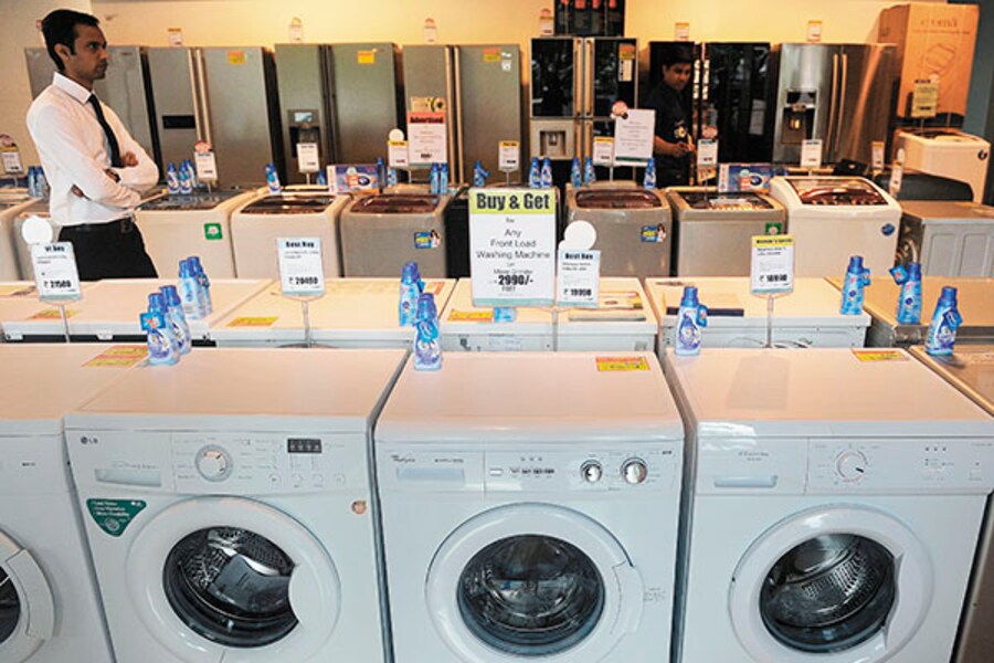 Favourable factors to boost FMCG sector: RS Agarwal