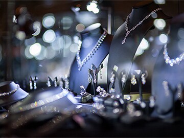 Titan to pay Rs 357 crore for 62% stake in CaratLane.com