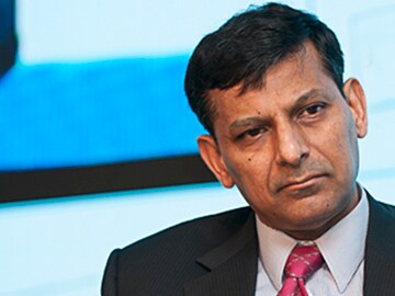 No need to worry about exchange rate volatility: Raghuram Rajan