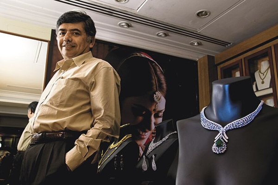 Titan to acquire majority stake in jewellery e-tailer CaratLane