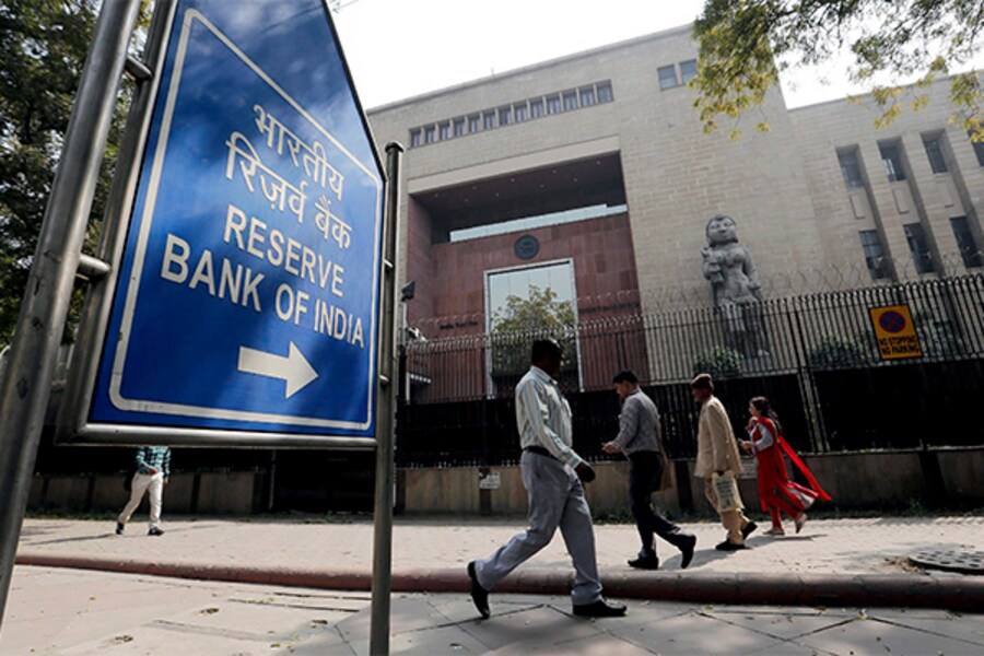 RBI's new governor Urjit Patel cuts interest rates by 25 bps in debut policy