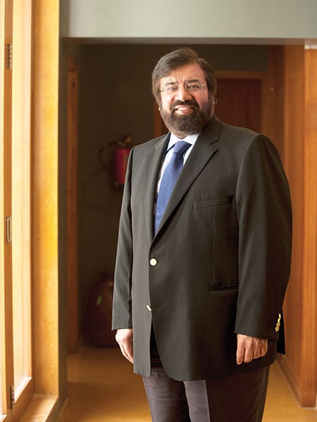 mg_95571_harsh_goenka_280x210.jpg