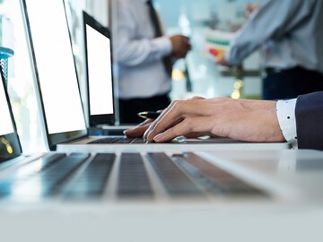 Indian IT faces 'dilemma of disruptive situations'