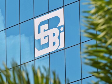 Celebrities endorsing mutual funds brings industry on par with insurance products