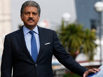 Shift to electric vehicles in India by 2030 desirable, feasible: Anand Mahindra