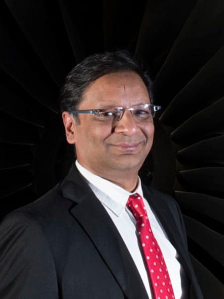 SpiceJet signs deals worth $5.5 billion at Paris Air Show