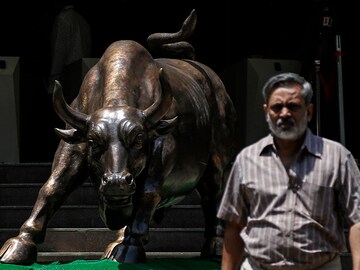 Sanctum Wealth bets big on equities in 2017