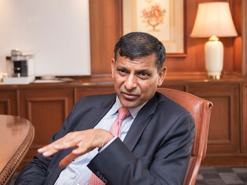 RBI decides when to succumb to govt pressure and when not: Raghuram Rajan