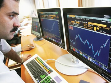 Large gains for indices, slim picking for investors
