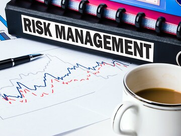 Managing risks on an enterprise scale