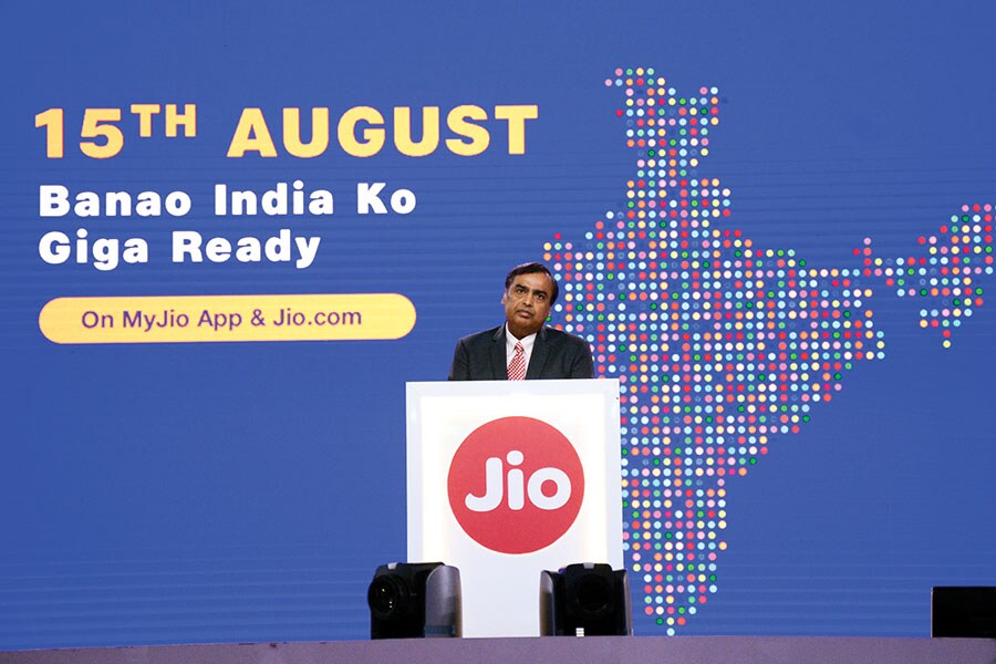 g_107511_mukesh_ambani_280x210.jpg