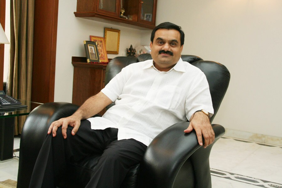 g_106723_gautamadani_bg_280x210.jpg