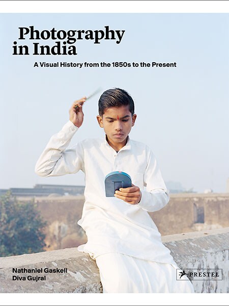 g_114661_photographyinindiacover_280x210.jpg