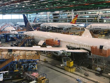 Claims of shoddy production draw scrutiny to a second Boeing jet