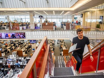 Tech we're using: How a New York Times journalist untangles the Internet