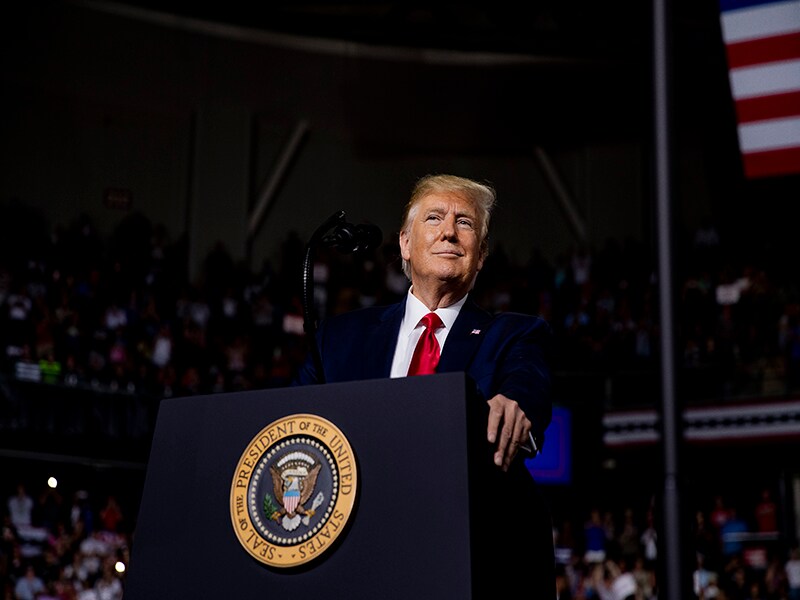 Citing economy, Donald Trump says Americans have 'no choice but to vote for me'