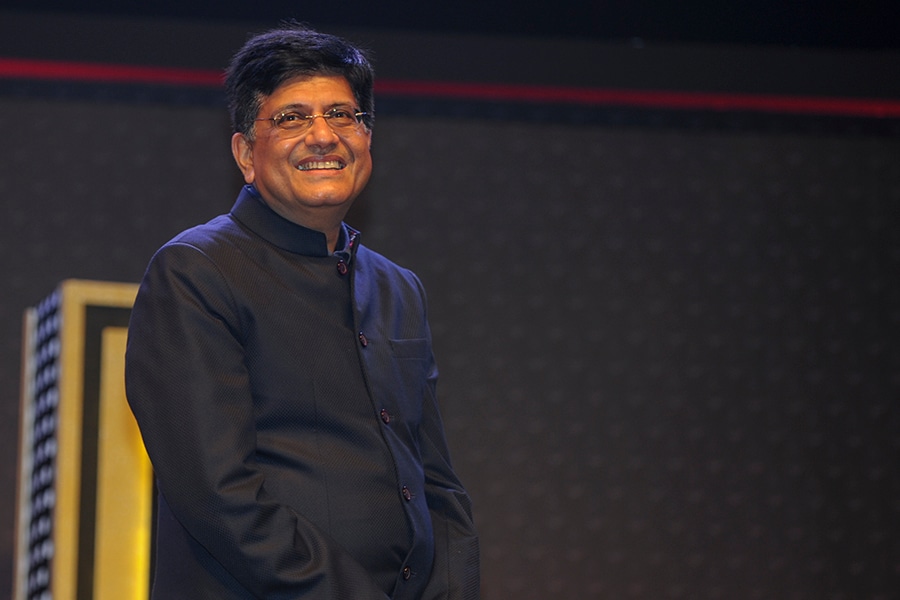 g_112687_piyush_goyal_280x210.jpg