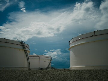 The oil market shows it can take a punch