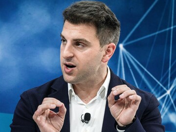 Airbnb CEO pledges to verify all home listings by 2020