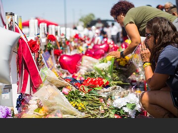 Walmart to stop sale of assault rifle ammunition; discourage carrying guns openly at its stores