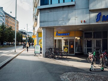 Could a grocery 'happy hour' save global food wastage?