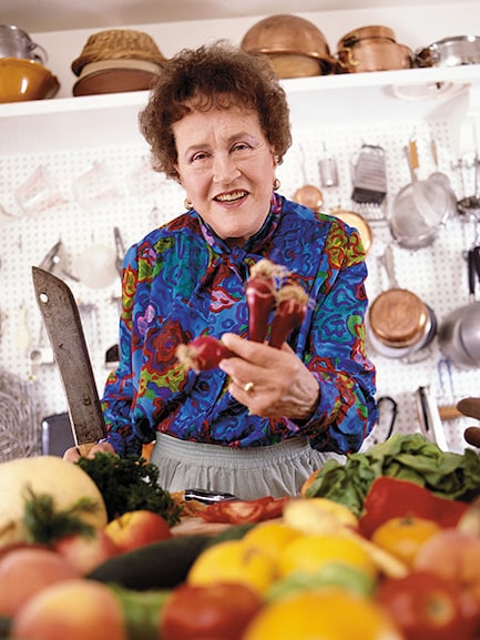 g_121355_julia_child_280x210.jpg?impolicy=website&width=865&height=577