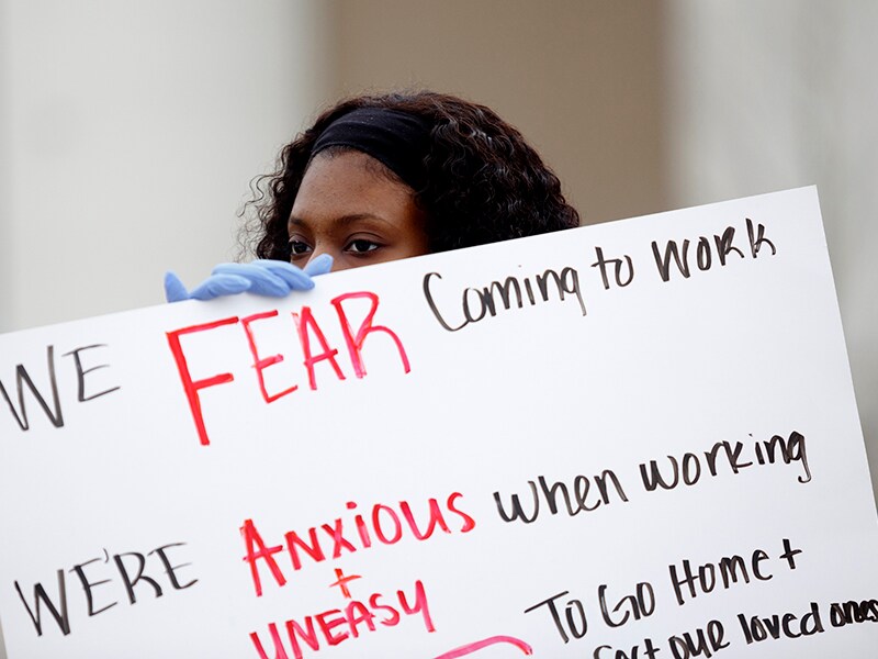 Asian stocks fall, Wall Street's rally fades: Catch up on world business news