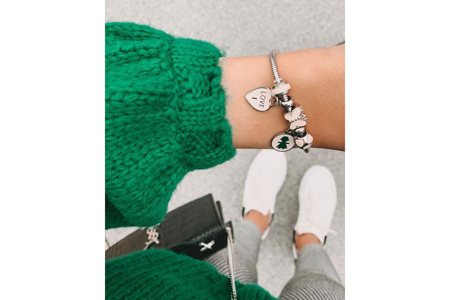 internal image 900-600