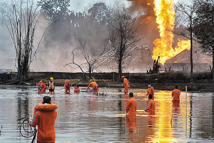 assam gas and oil leak-1219070801-afp