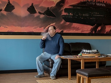 Vape shops face a choice: Close or Rebrand