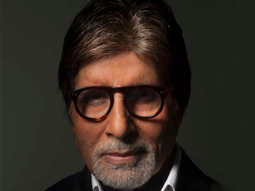 'Shoojit Sircar is the script, the character': Amitabh Bachchan on Gulabo Sitabo